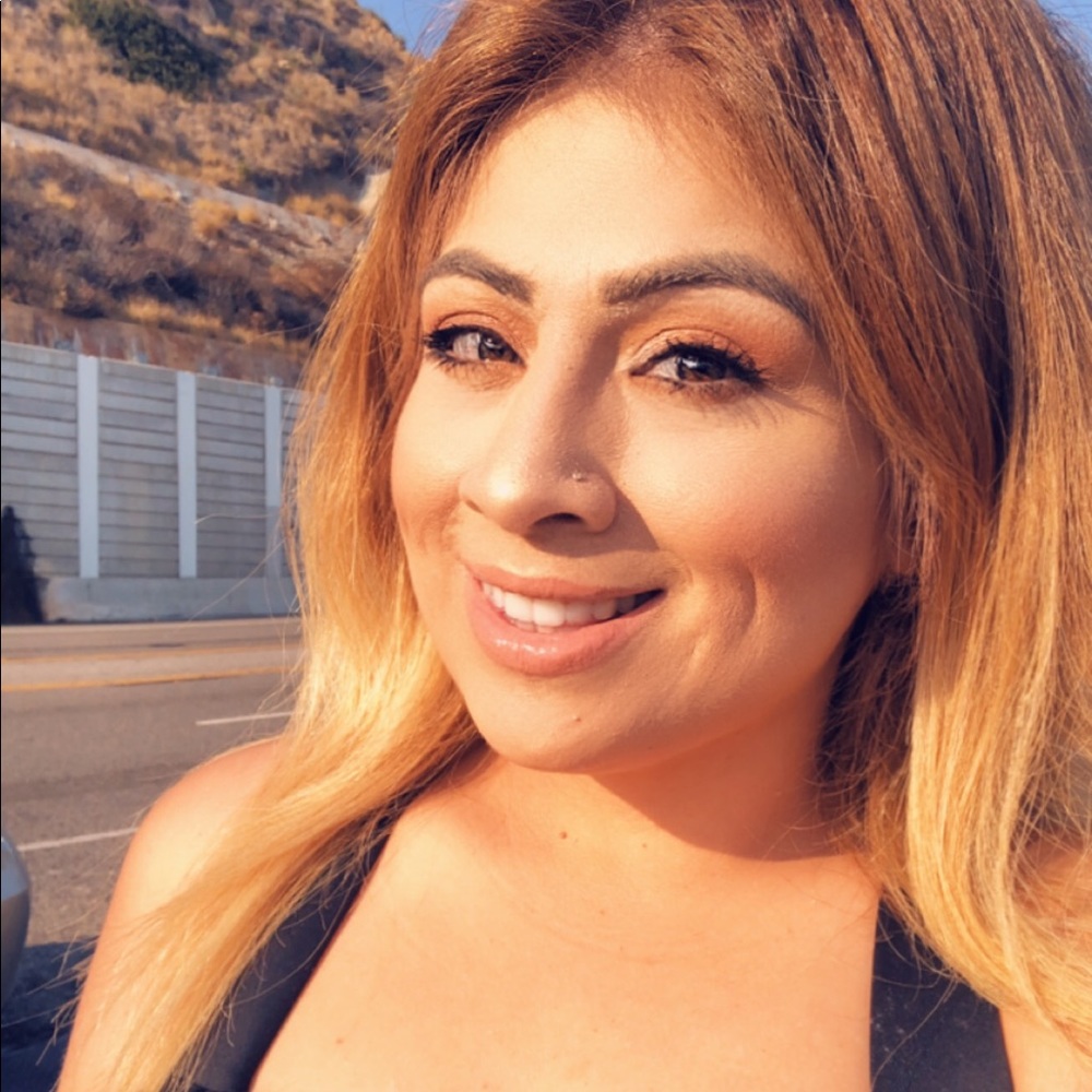 Meet your Posher, Rina